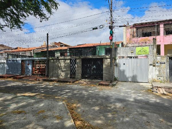 Casa Caixa em FORTALEZA / CE - 1328100000074