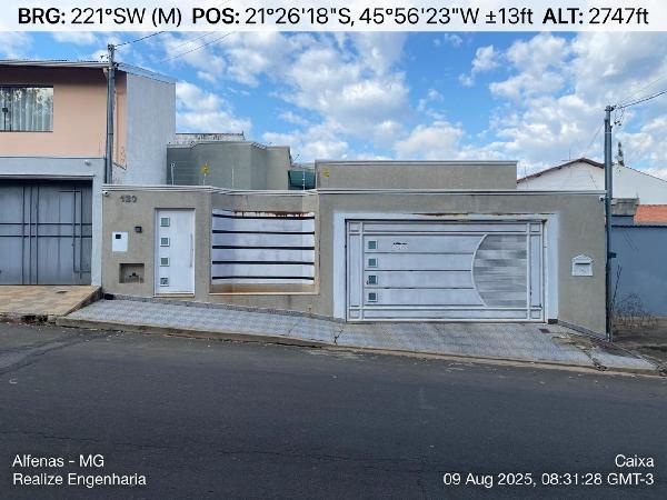 Casa da Caixa em ALFENAS / MG - 1444415285618