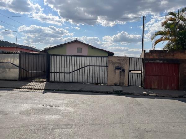 Casa da Caixa em RIBEIRAO DAS NEVES / MG - 8444406758523
