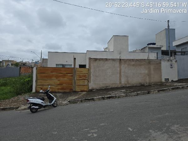 Casa Caixa em CAMPO BELO / MG - 8444426253583