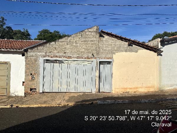 Casa Caixa em CLARAVAL / MG - 8555516971819