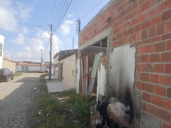 Casa da Caixa em FEIRA DE SANTANA / BA - 8555538402256