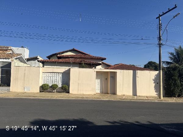 Casa da Caixa em BOM DESPACHO / MG - 1555513226090