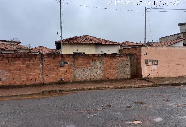 Casa da Caixa em CAPELINHA / MG - 8444405148250