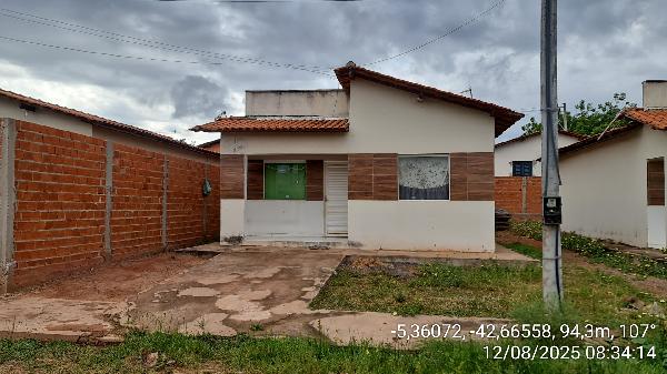 Casa da Caixa em DEMERVAL LOBAO / PI - 8444416887024
