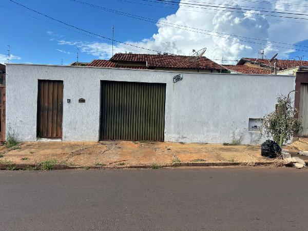 Casa da Caixa em FRUTAL / MG - 1444401498525