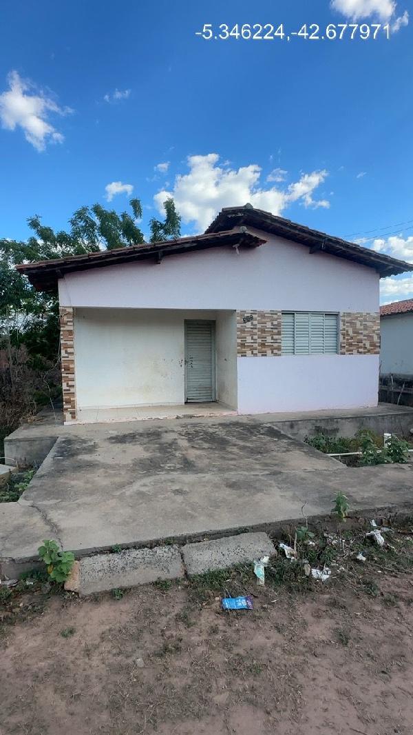 Casa da Caixa em DEMERVAL LOBAO / PI - 8444415876932