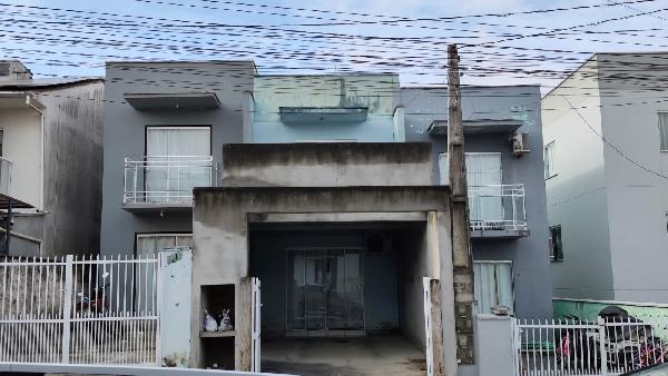 Casa da Caixa em BRUSQUE / SC - 8444413692109