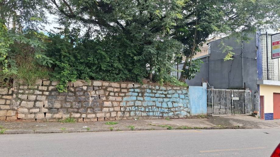 Lote do Santander em SANTO ANDRÉ / SP - 02.03826